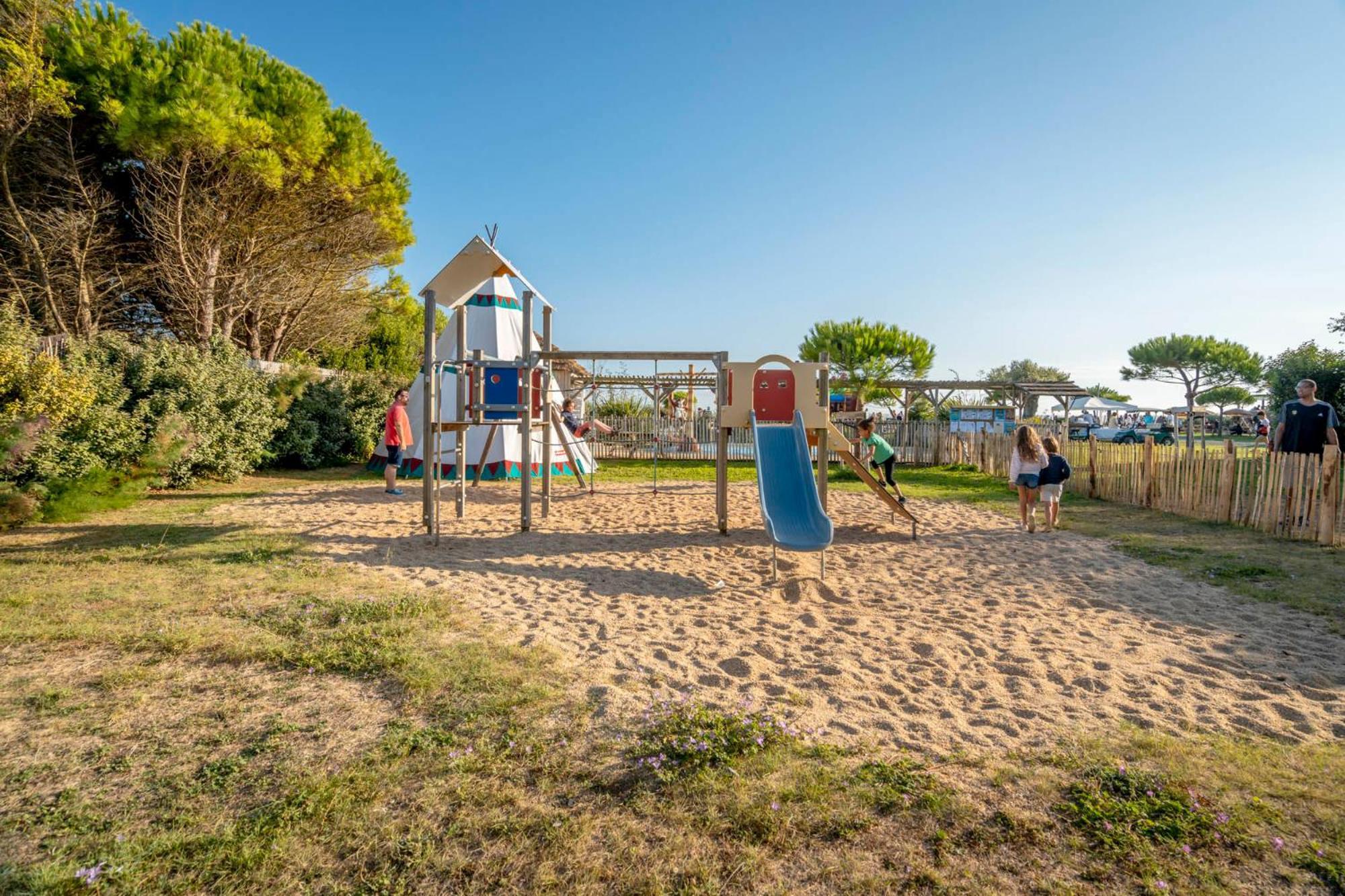 Camping Paradis 4 Etoiles A La Corniche La Rochelle Анґулін-сюр-Мер Екстер'єр фото